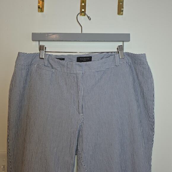 Talbots Womens 18W Pants White Blue Stripe Seersucker Heritage Crop Curvy - Picture 2 of 7